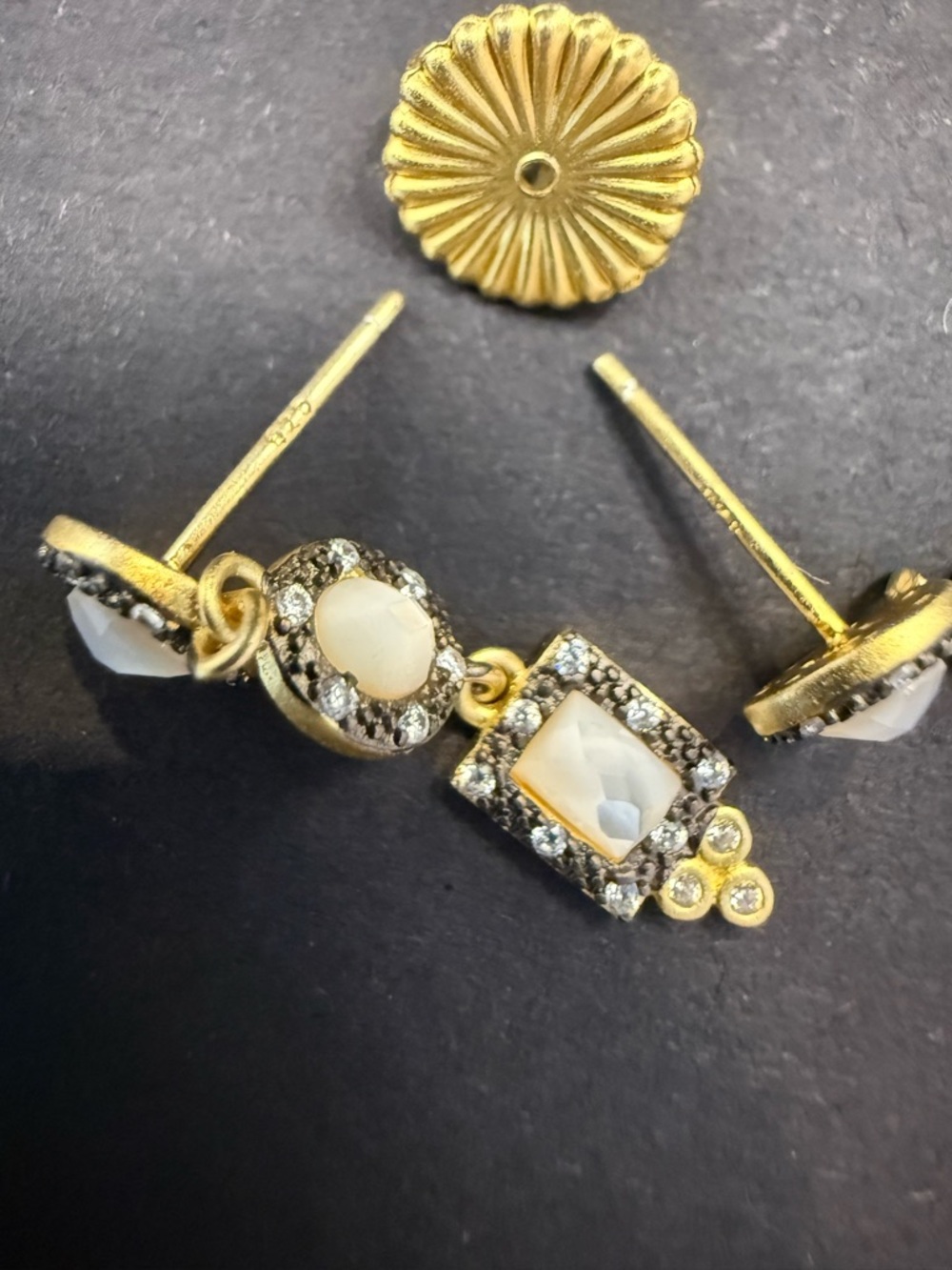 *NEW*Freida Rothman* Signature drop earrings - Picture 3 of 3